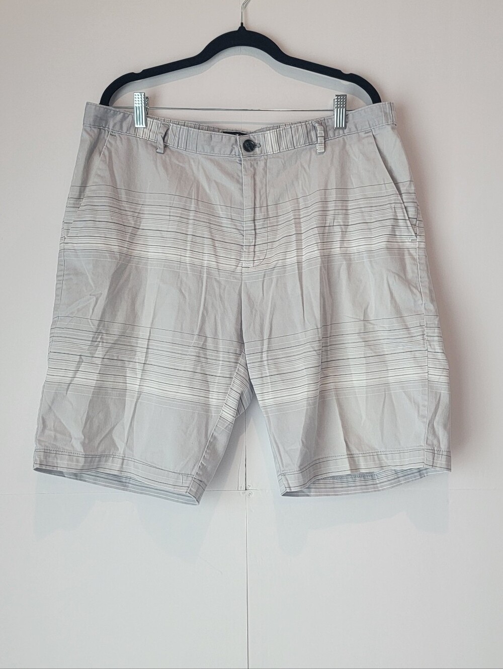 Calvin Klein Men’s Striped Chino Shorts Size 38 Gray